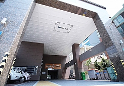 3690542436_R1doJ6Uj_5df6ada74021411f75aed08c39ff15c142900e14.jpg